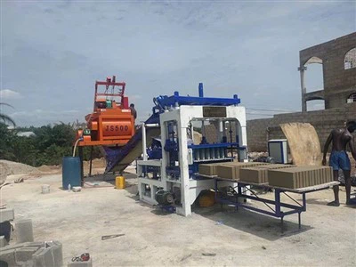 Uganda g'isht tayyorlash mashinasi qancha